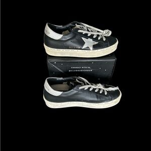Golden Goose Leather Hi Star Low Top Sneakers